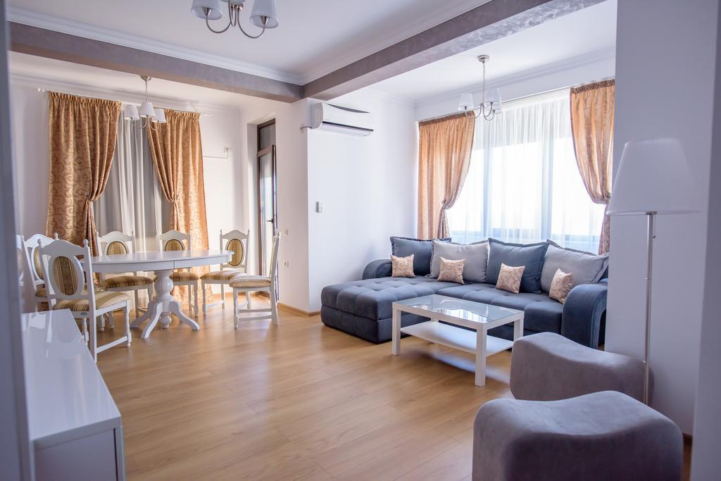 Cosmina * Mamaia
